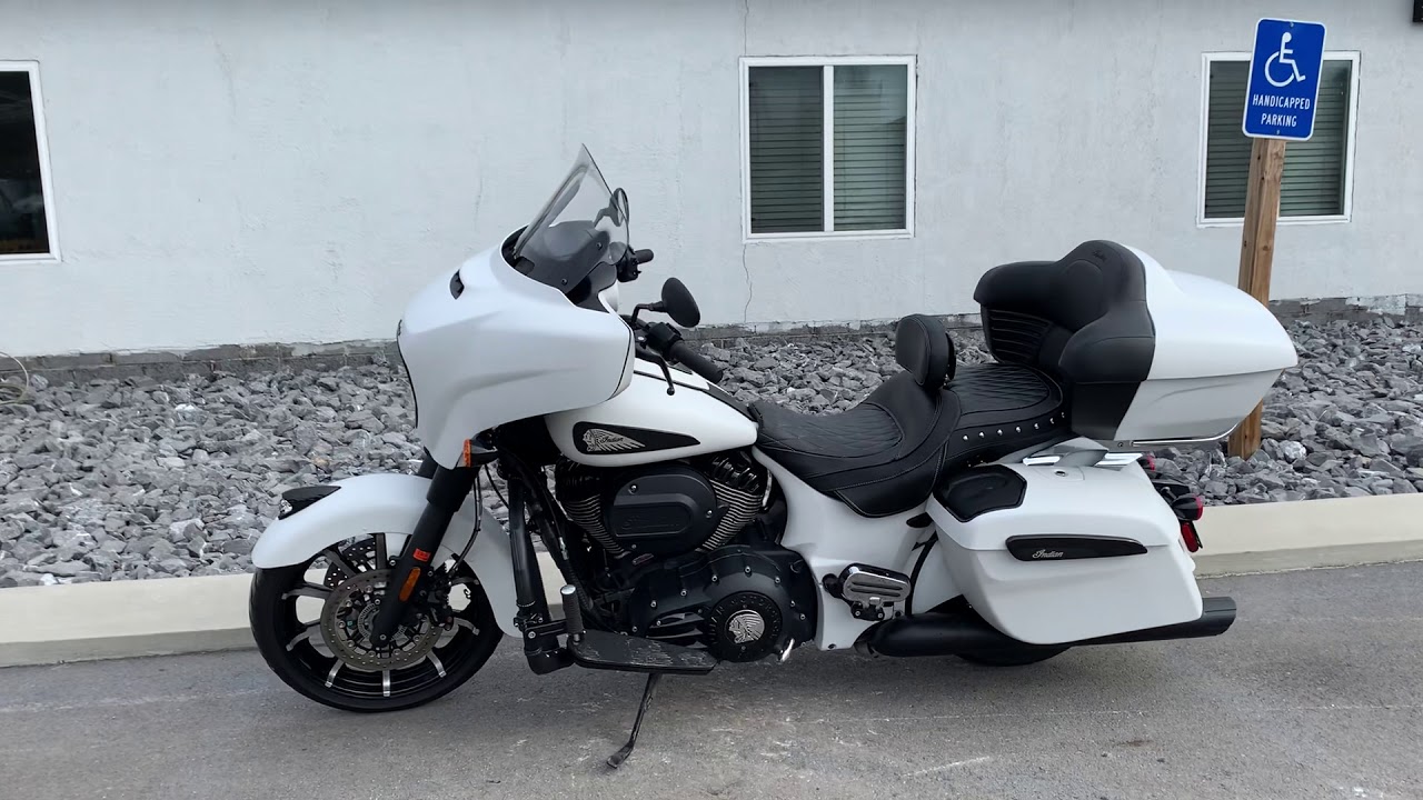 2019 Indian Motorcycle® Chieftain Dark Horse® White Smoke For Sale in