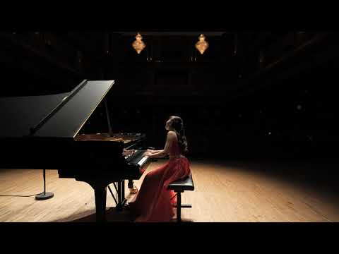 磯 陽南子　いそ ひなこ（ピアノ）　Hinako ISO