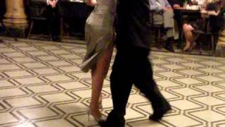 TANGO - 391 - Paula TEJEDA y Lucas CARRIZO - en el Club del Progreso, Mercedes, Bs.As. 16-5-09