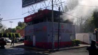 preview picture of video 'Incendio Bomberos Coacalco Base Centro Quemando Protección Civil no sirve'