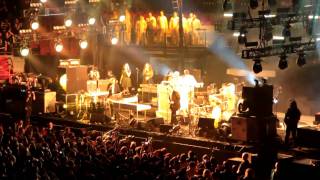 LCD Soundsystem - &quot;Get Innocuous&quot; live at Madison Square Garden (4/2/11)