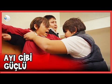 Memo ve Çetesi Kavgaya Gidiyor - Küçük Ağa 45. Bölüm