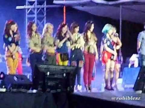 130119 SNSD @ DKFC