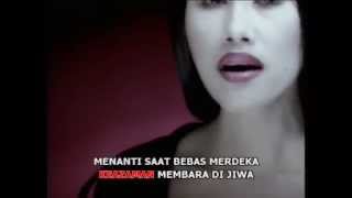 Download lagu Ella - Standing in the Eyes of the World mp3 Download lagu Ella - Standing in the Eyes of the World mp3