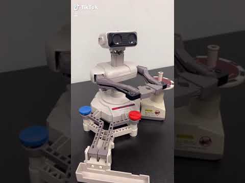 The best NES accessory is this Robot