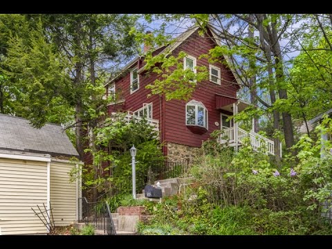 30 Olive Ave, Malden MA - Lisa Howitt - Tel 617-957-0521