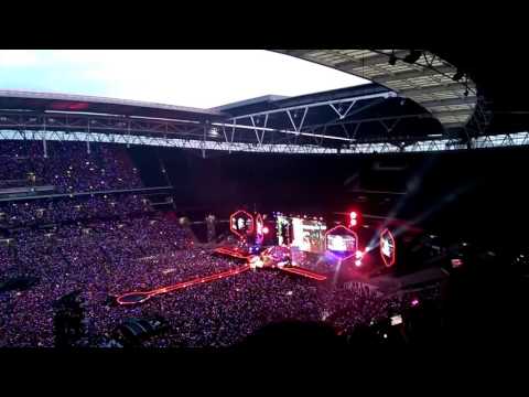 Coldplay Charlie Brown wembley 18/06/2016