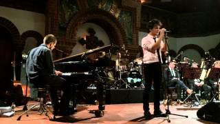 Jamie Cullum (w/ Kit Downes) &quot;Make Someone Happy&quot; @ Passionskirche (Berlin)