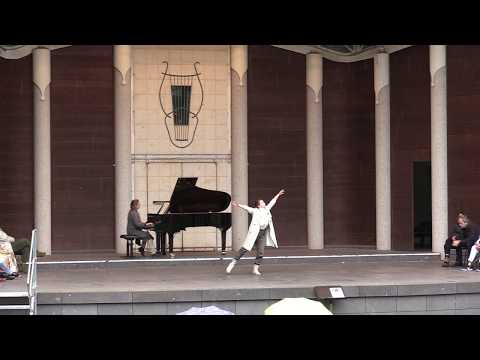 Maria Kobzeva and Anastasia Churbanova, live at the Palmengarten