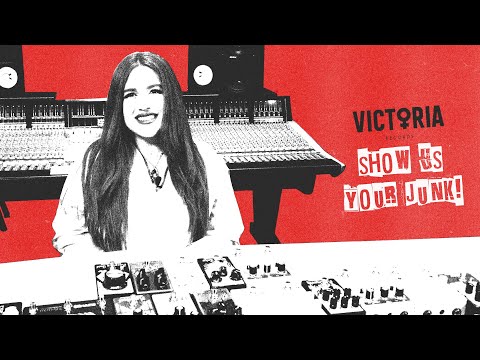🎸 Show Us Your Junk: Victoria Kühne & Victoria Records
