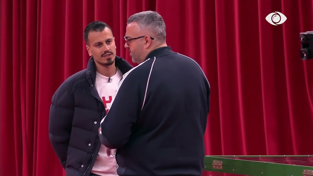 “As në sy nuk më sheh dot”/ Nikol debaton ashpër me Rogertin: Koha jote mbaroi