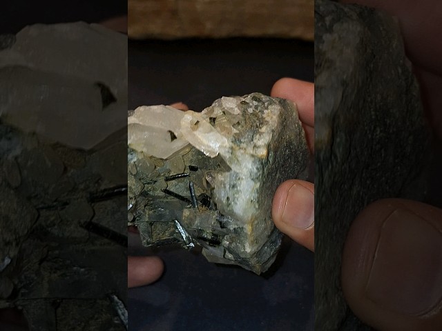 حجر بلورات طبيعية منوعة خام طبيعي تحفة للإقتناء أو...