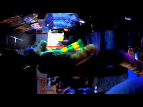 Lil Melon playing DDR!