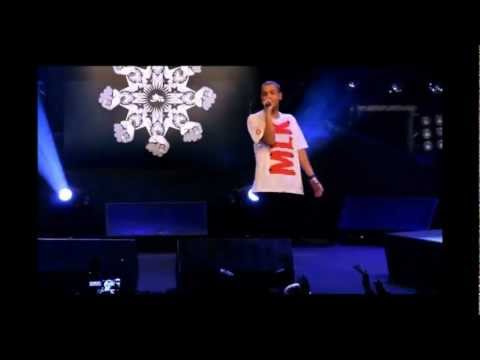 Projota ft. André Maini (Strike) - Chuva de Novembro [DVD Realizando Sonhos - Ao Vivo em Curitiba]