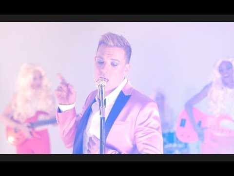 Davis Mallory - Sun & Moon (Official Video)