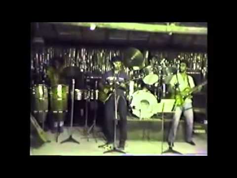 Freedom of Expression - Banda Beira de Calçada