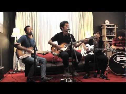 Rumah Akustik x The Banery - Gadis ber Jilbab ayu.