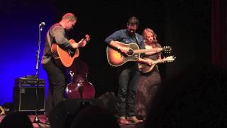 The Lone Bellow - Two Sides of Lonely (Live 15Aug4)