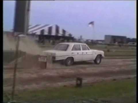 Carpulling Mercedes-Benz 280E  W114