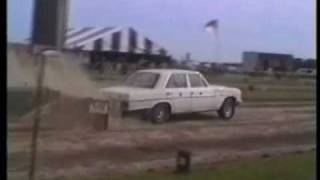 preview picture of video 'Carpulling Mercedes-Benz 280E  W114'