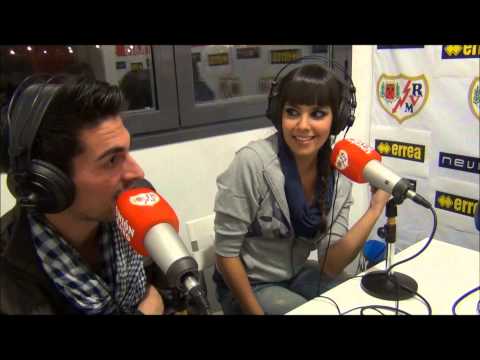 Cristina Pedroche, Leo Baptistao e Ismael Gil cantan La Vida Pirata en Unión Rayo