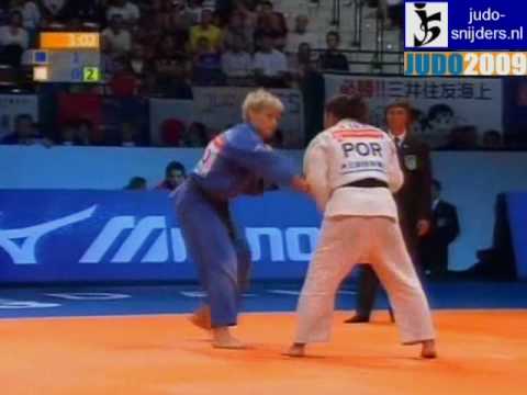 Judo 2009 Rotterdam: Urska Zolnir (SLO) - Ana Cachola (POR) [-63kg].