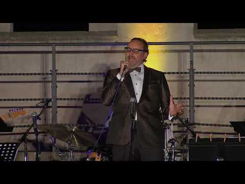 Marian Vojtko (4 Tenoři) - Nespravedlivý Bůh (živě na Karlštejně)