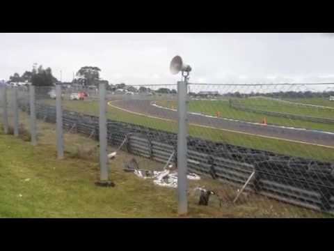 James Golding/James Moffat Huge crash at Sandown! 2016 V8 Supercars championship