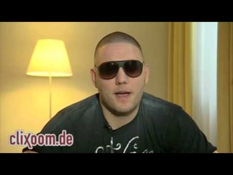 Fler Sag Hallo Du Hund ! (Bushido Befehl???)