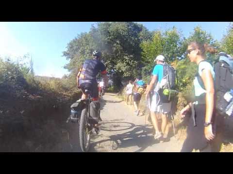 Mehdi bajando | Catacrokers: el Camino de Santiago 2016