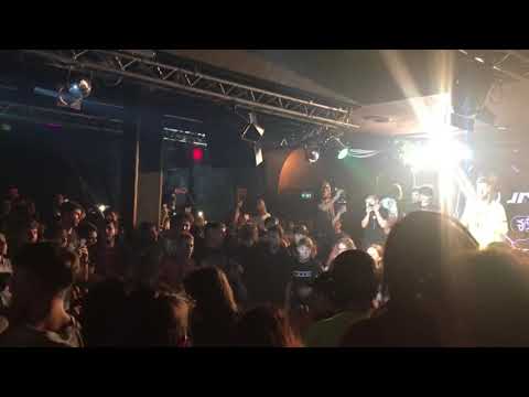 TAURO BOYS - BONDAGE feat. Tutti Fenomeni (Live Ex Magazzini 3 Novembre 2018)