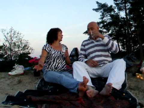 Liesbeth List en Paul de leeuw M en B  2 jarig huwelijks feest in de duinen 035.avi