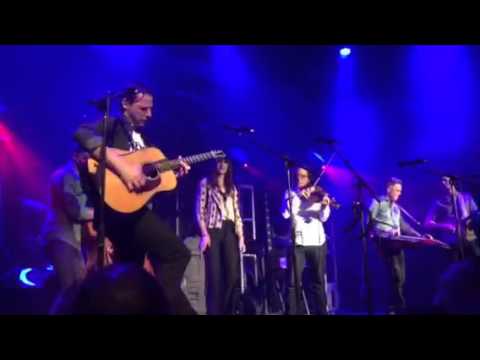 Infamous stringdusters with nicki bluhm