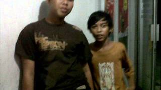 Download lagu Resha strOmp - Sahabat mp3