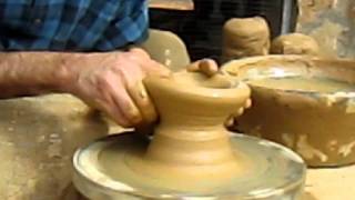 preview picture of video 'Artesania de ceràmica a Coll de Nargó'