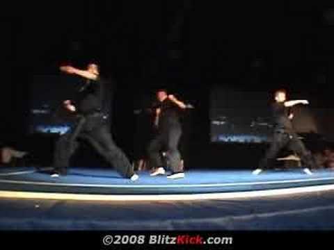 Synchronized form - Team AKA