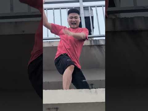 Ai cao hơn 2 | Tân ối á