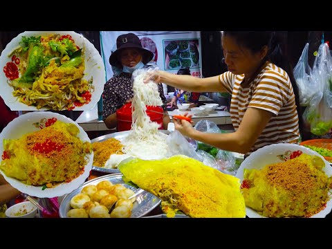 A Delicious Pancake - Breakfast Inside Boeung Tompon Market