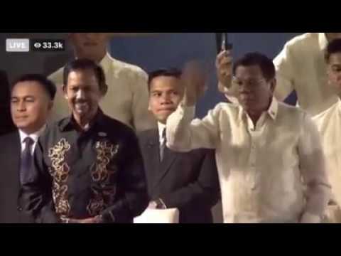 "THE DUTERTE STEP" Watch PRRD shows his dance step during the OPENING OF THE 30TH SEA GAMES 2019