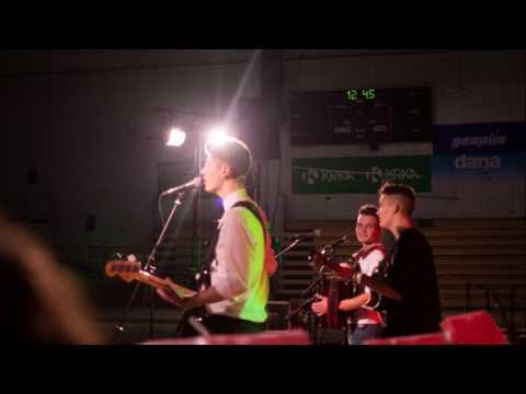 Mladi Belokranjci - Ženska vihrava je (La Donna E Mobile)