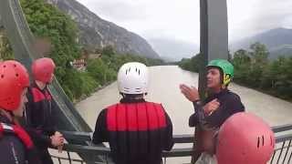 preview picture of video 'Brückensprung in den Inn in Haiming, Tirol'