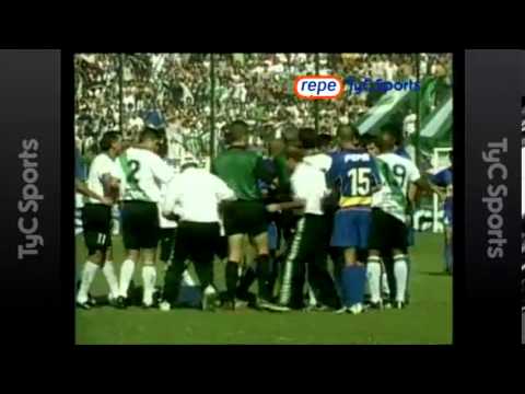 Primera expulsión de Riquelme vs Banfield