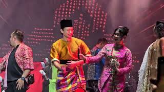 Download lagu Cindai - Dato Sri Siti Nurhaliza ft Aina Abdul, Wani Kayrie (Gema Bumantara Concert) mp3