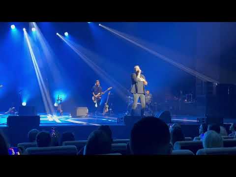 Garou - Sous le vent (Prague 2023-10-31)