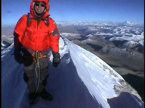 Valentín Giró en la cima del Gurla Mandata - Valentín Giró - Consultor, Alpinista, Autor, Trainer