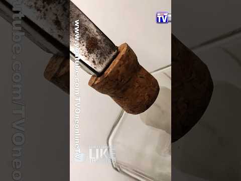 Soft-faced hammer can be made using a bottle cap and a magnet / Martillo de cara blanda