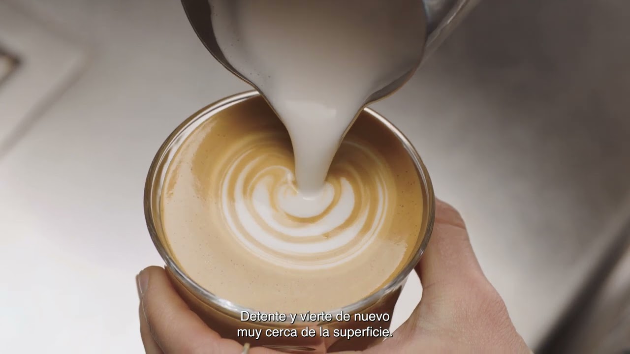 Tutorial de guía de café de Breville - Cómo crear arte latte: el tulipán y la roseta