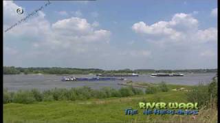 preview picture of video 'River Waal near Zaltbommel'