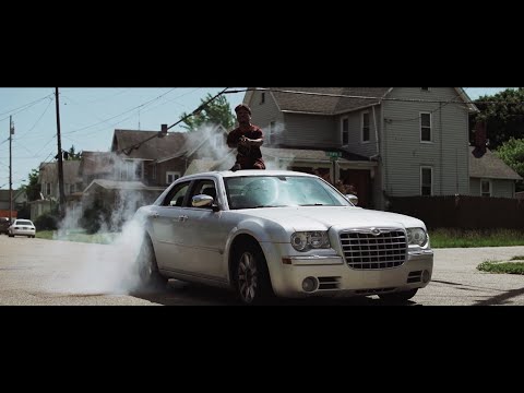 Evvv - “Big Guns” [Shot by Zenen Saneshige]