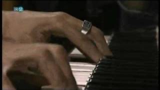 Renee Neufville w/ Roy Hargrove's RH Factor - Juicy (Live Burghausen 2005)